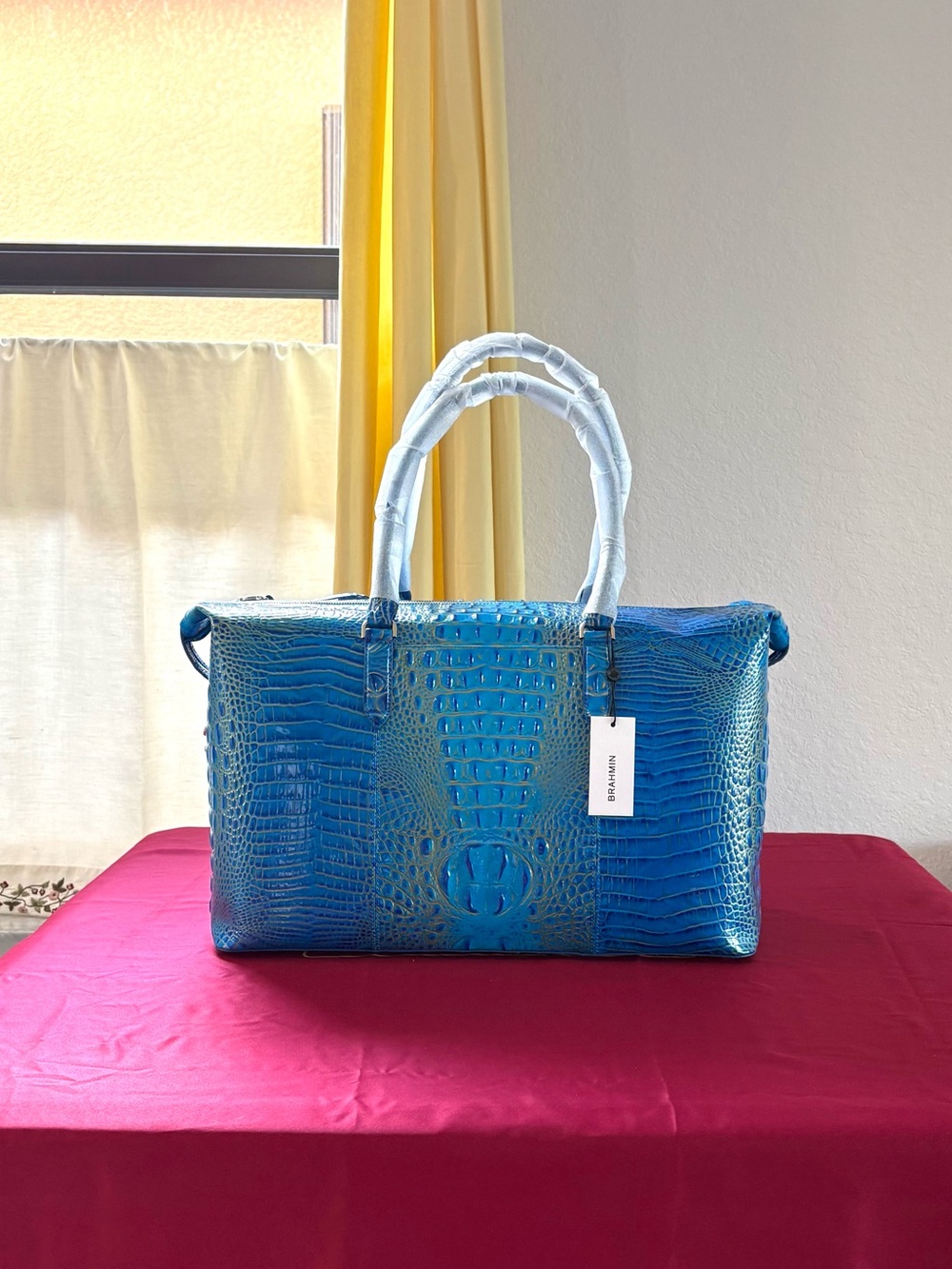 Brahmin Weekender - Picture 4 of 9